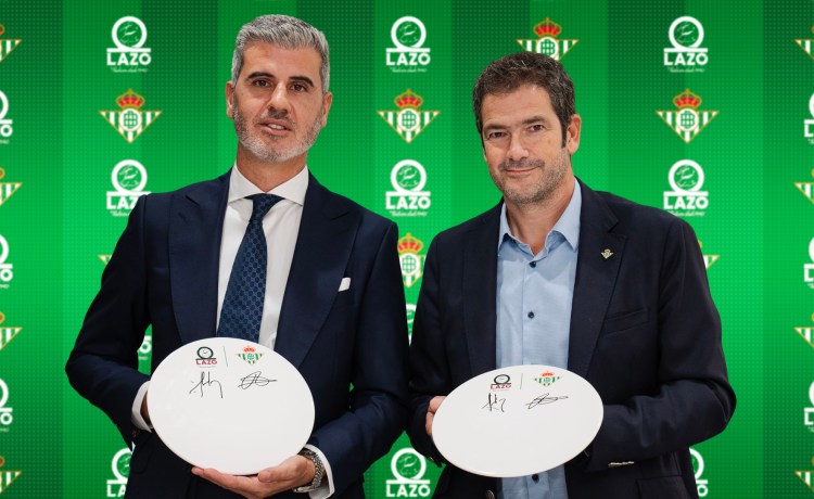 El Real Betis firma un acuerdo de patrocinio con Jamones Lazo por tres temporadas El Real Betis firma un acuerdo de patrocinio con Jamones Lazo por tres temporadas