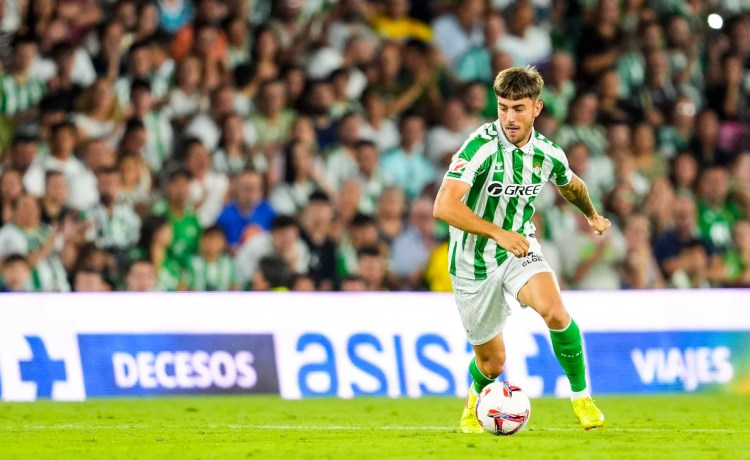 El Real Betis y el RC Celta de Vigo llegan a un acuerdo para la cesión de Iker Losada El Real Betis y el RC Celta de Vigo llegan a un acuerdo para la cesión de Iker Losada