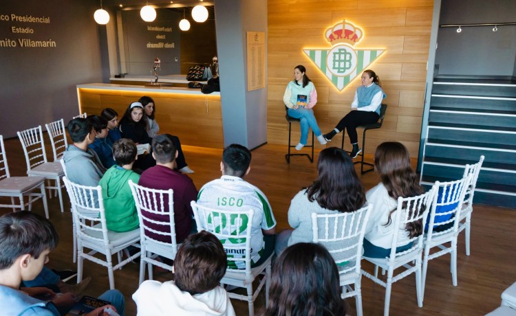 La Fundación José Manuel Lara y la Fundación Real Betis Balompié impulsan la lectura a través de la V edición del proyecto ‘Cuento con mi equipo’ La Fundación José Manuel Lara y la Fundación Real Betis Balompié impulsan la lectura a través de la V edición del proyecto ‘Cuento con mi equipo’