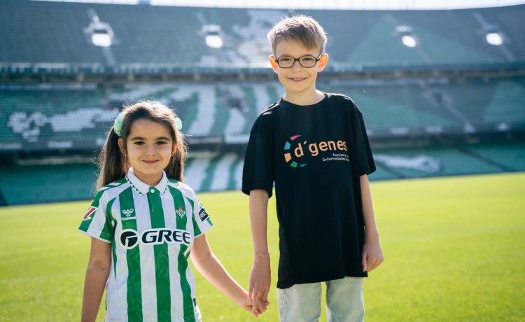 Iker, el pequeño de Málaga que padece una enfermedad rara, ha cumplido un sueño Iker, el pequeño de Málaga que padece una enfermedad rara, ha cumplido un sueño