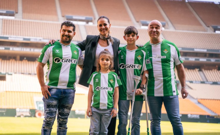 Eva González, Embajadora de la Fundación Real Betis Balompié Eva González, Embajadora de la Fundación Real Betis Balompié