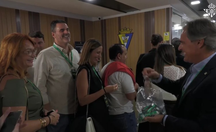 El Real Betis Club de Negocios y el Cádiz CF Club de Negocios celebran un encuentro conjunto en la capital gaditana El Real Betis Club de Negocios y el Cádiz CF Club de Negocios celebran un encuentro conjunto en la capital gaditana