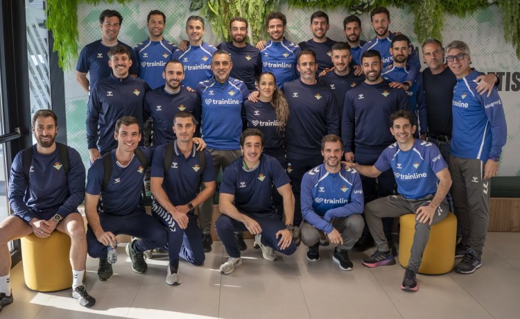 Los Servicios Médicos del Real Betis impulsan un programa de sesiones clínicas para reforzar la excelencia profesional Los Servicios Médicos del Real Betis impulsan un programa de sesiones clínicas para reforzar la excelencia profesional