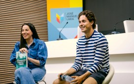 Rodrigo Riquelme participa en el proyecto ‘Cuento con mi equipo’ para fomentar la lectura entre la juventud Rodrigo Riquelme participa en el proyecto ‘Cuento con mi equipo’ para fomentar la lectura entre la juventud