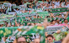 Grada Solidaria: una temporada más acercando al Real Betis a quienes más lo necesitan Grada Solidaria: una temporada más acercando al Real Betis a quienes más lo necesitan