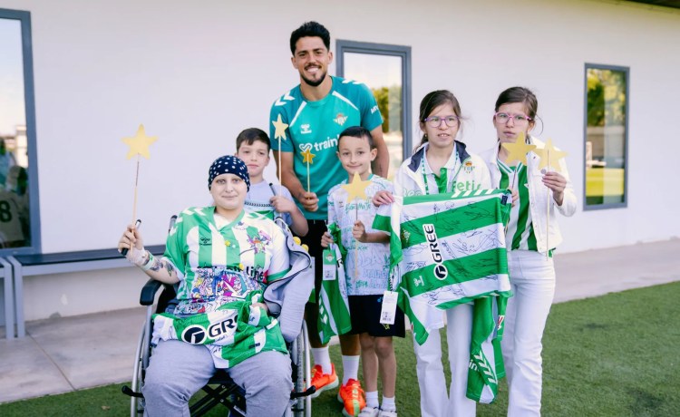 Una temporada cumpliendo sueños y regalando ilusión junto a la Fundación Pequeño Deseo Una temporada cumpliendo sueños y regalando ilusión junto a la Fundación Pequeño Deseo