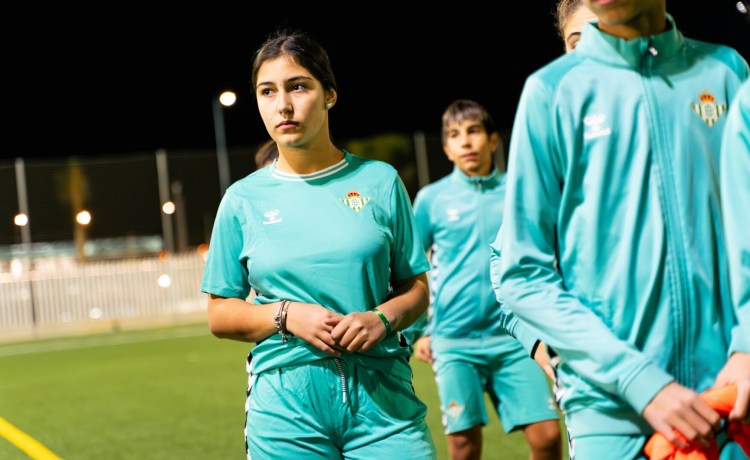 Adriana, la primera chica del proyecto Deporte por Refugio, el ejemplo de que los sueños se cumplen Adriana, la primera chica del proyecto Deporte por Refugio, el ejemplo de que los sueños se cumplen