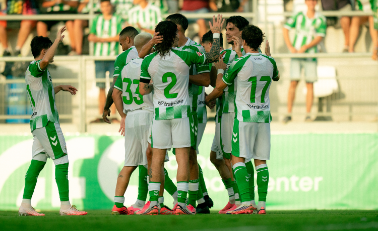 Convincing victory over Olympique Lyonnais (4–0) in the Ciudad de La Línea Trophy Convincing victory over Olympique Lyonnais (4–0) in the Ciudad de La Línea Trophy