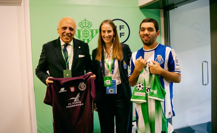El Real Betis y el FC Porto unen experiencias para impulsar el impacto social del fútbol El Real Betis y el FC Porto unen experiencias para impulsar el impacto social del fútbol