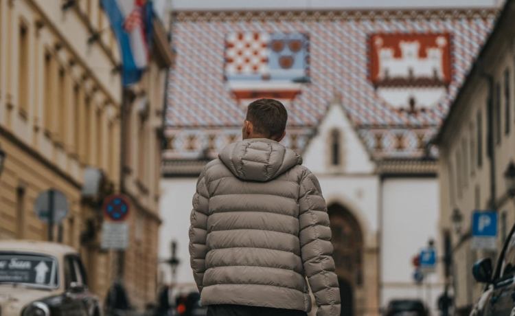 El Dinamo de Zagreb ficha a un ex del Sevilla y avisa a sus aficionados para evitar problemas El Dinamo de Zagreb ficha a un ex del Sevilla y avisa a sus aficionados para evitar problemas