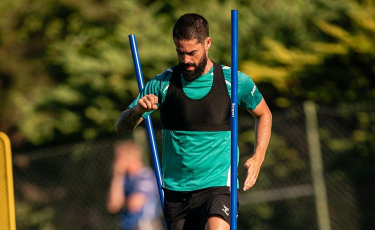 La reacción del Betis al ofertón recibido por Isco Alarcón La reacción del Betis al ofertón recibido por Isco Alarcón