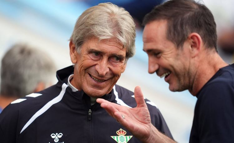Competencia para Pellegrini en el Betis y una decisión por tomar Competencia para Pellegrini en el Betis y una decisión por tomar