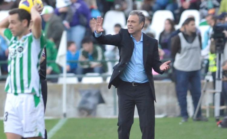 A Caparrós no le cuadra nada ese Betis – Chelsea de la final de Conference A Caparrós no le cuadra nada ese Betis – Chelsea de la final de Conference
