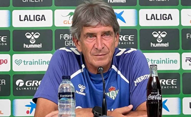 Bendito problema para Pellegrini: el técnico del Betis anuncia bajas, altas y rotaciones contra el Villarreal Bendito problema para Pellegrini: el técnico del Betis anuncia bajas, altas y rotaciones contra el Villarreal