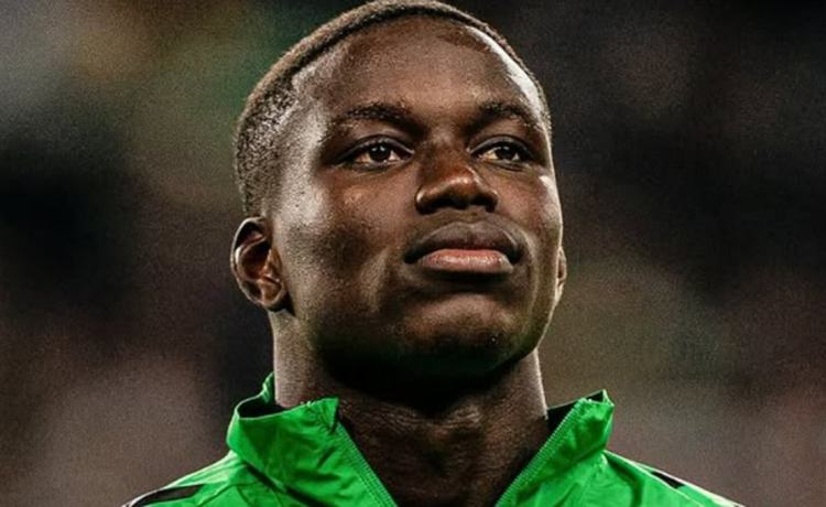 Cuatro millones de euros en juego para el Betis pendientes de un documento Cuatro millones de euros en juego para el Betis pendientes de un documento