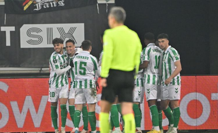 El árbitro ‘tomó la matrícula’ a Antony por su celebración en el Gent – Betis El árbitro ‘tomó la matrícula’ a Antony por su celebración en el Gent – Betis