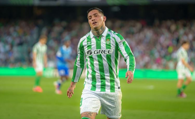El ‘Chimy’ Ávila da un consejo a Vitor Roque tras su expulsión El ‘Chimy’ Ávila da un consejo a Vitor Roque tras su expulsión