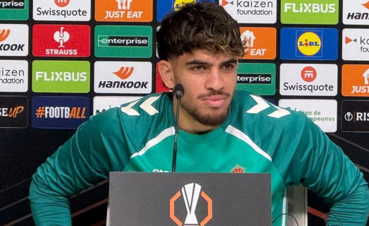 Abde revela por qué se quedó en el Betis y Pellegrini le responde en directo Abde revela por qué se quedó en el Betis y Pellegrini le responde en directo