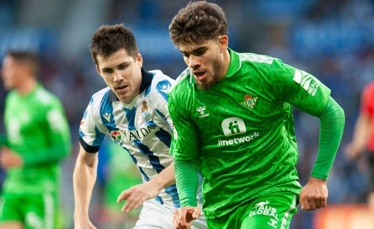 El problema de la Real Sociedad que beneficia al Betis El problema de la Real Sociedad que beneficia al Betis