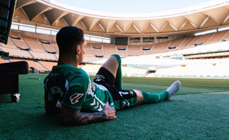 El Betis explota el ‘efecto Antony’, todo un filón comercial El Betis explota el ‘efecto Antony’, todo un filón comercial