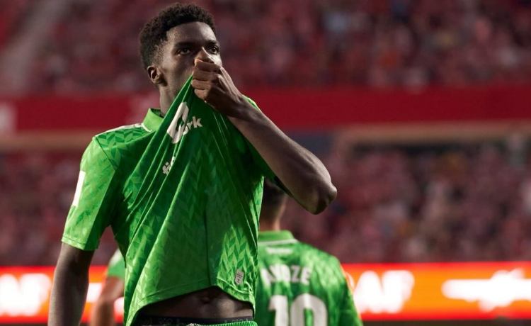 La promesa de Assane Diao en su despedida del Betis La promesa de Assane Diao en su despedida del Betis