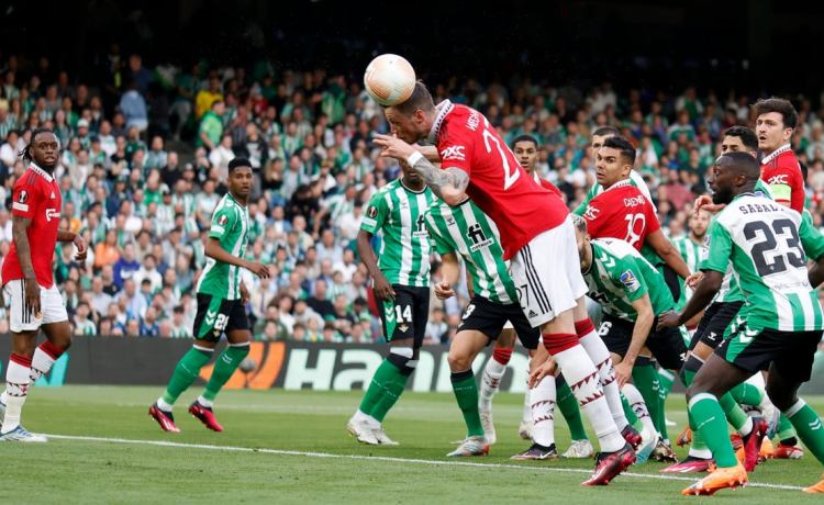 Manchester United, Liverpool, PEC Zwolle, Bayer Leverkusen: Horario, canal y dónde ver en TV y online los amistosos de pretemporada del Betis Manchester United, Liverpool, PEC Zwolle, Bayer Leverkusen: Horario, canal y dónde ver en TV y online los amistosos de pretemporada del Betis