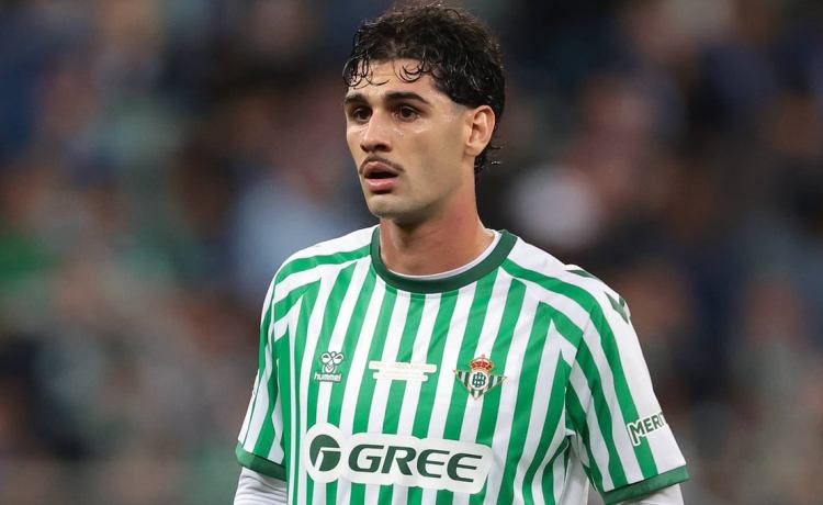 Acuerdo cercano con Johnny Cardoso para llevárselo del Betis Acuerdo cercano con Johnny Cardoso para llevárselo del Betis