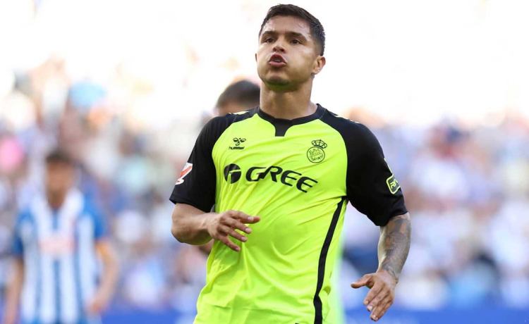 Premio para Cucho Hernández por elegir al Betis Premio para Cucho Hernández por elegir al Betis