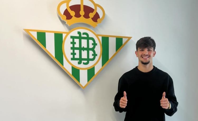 Se adelanta a Sevilla, Barça, Villarreal y Atlético por Samu Román, una ‘joya’ de la cantera del Málaga Se adelanta a Sevilla, Barça, Villarreal y Atlético por Samu Román, una ‘joya’ de la cantera del Málaga