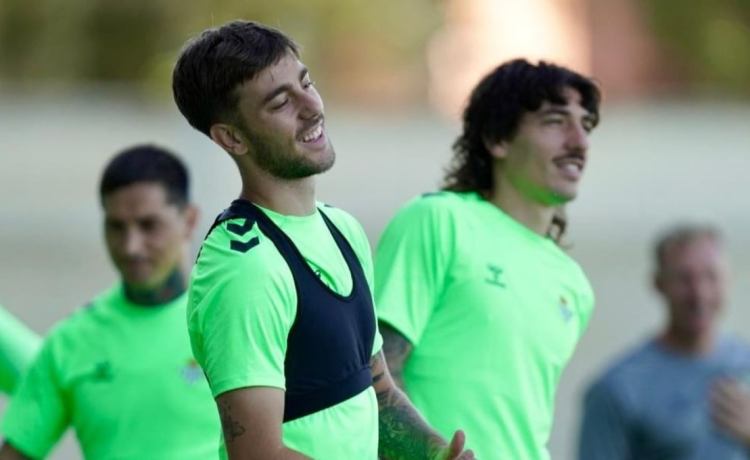 Echa de menos a Iker Losada Echa de menos a Iker Losada