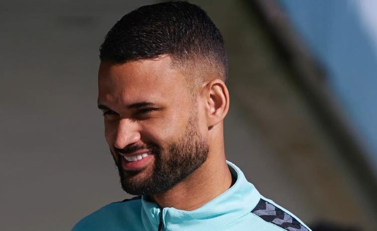 El ‘encontronazo’ de Willian José con un aficionado del Sevilla El ‘encontronazo’ de Willian José con un aficionado del Sevilla