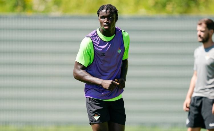 La lista del Betis para la Conference League: un esperado regreso tras cinco meses La lista del Betis para la Conference League: un esperado regreso tras cinco meses