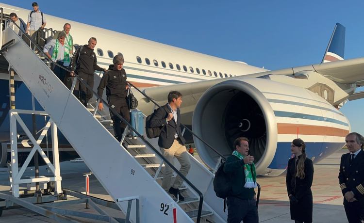 El Real Betis aterriza en Breslavia “convencido” de hacer historia con las dudas de Lo Celso y Sabaly El Real Betis aterriza en Breslavia “convencido” de hacer historia con las dudas de Lo Celso y Sabaly