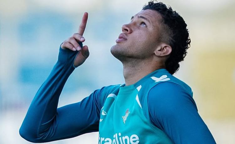 Respuesta de Nelson Deossa a su situación en el Betis: «No es por algo más y lo demostrará» Respuesta de Nelson Deossa a su situación en el Betis: «No es por algo más y lo demostrará»