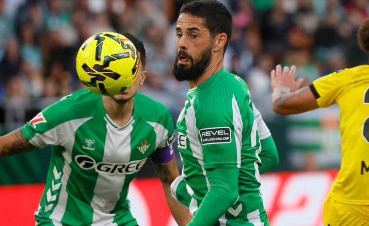 Isco se lleva un susto en el Betis – Girona que congeló a La Cartuja: «Es la ley de Murphy» Isco se lleva un susto en el Betis – Girona que congeló a La Cartuja: «Es la ley de Murphy»