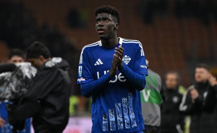 La lucha por Assane Diao y el subidón que mantiene alerta al Betis La lucha por Assane Diao y el subidón que mantiene alerta al Betis