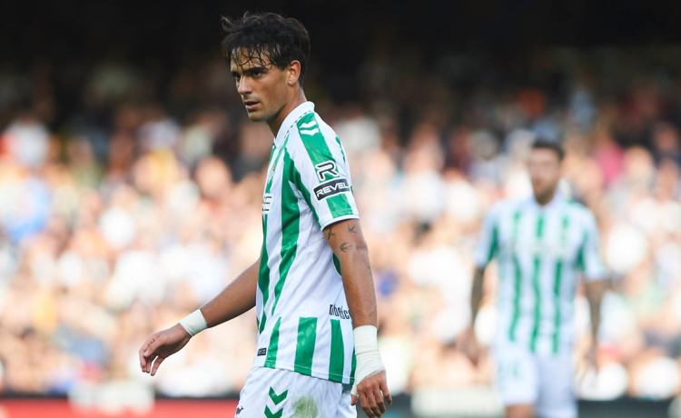 La promesa de Guirao para que el Betis lo compre La promesa de Guirao para que el Betis lo compre