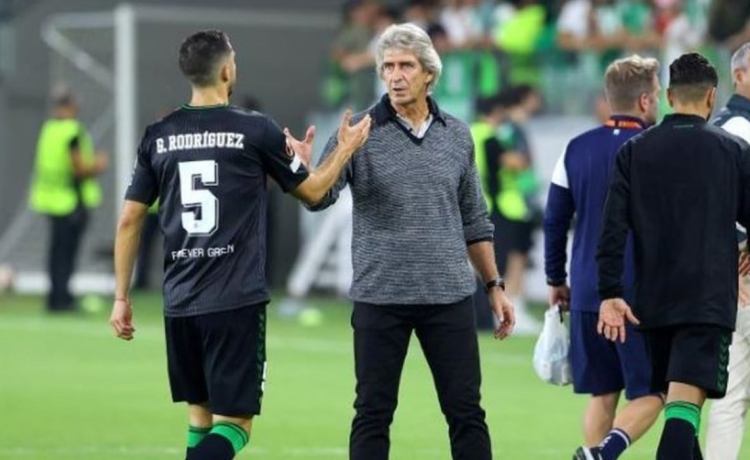 Balones fuera con el fichaje de Guido Rodríguez y dedos cruzados por Antony Balones fuera con el fichaje de Guido Rodríguez y dedos cruzados por Antony