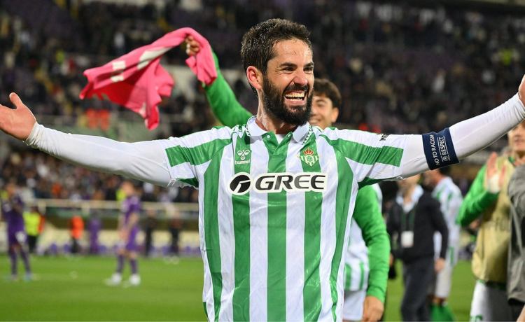 Premio internacional para Isco en el momento justo para el Betis Premio internacional para Isco en el momento justo para el Betis