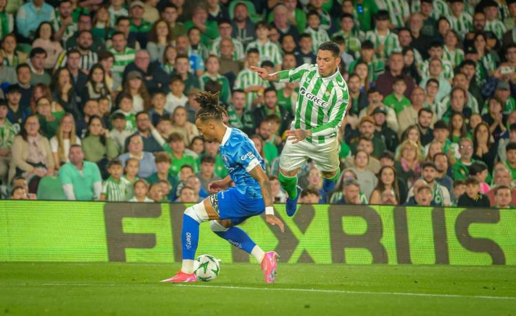 Betis 0-1 Gent: Un broche feo que no varía el rumbo hacia octavos Betis 0-1 Gent: Un broche feo que no varía el rumbo hacia octavos