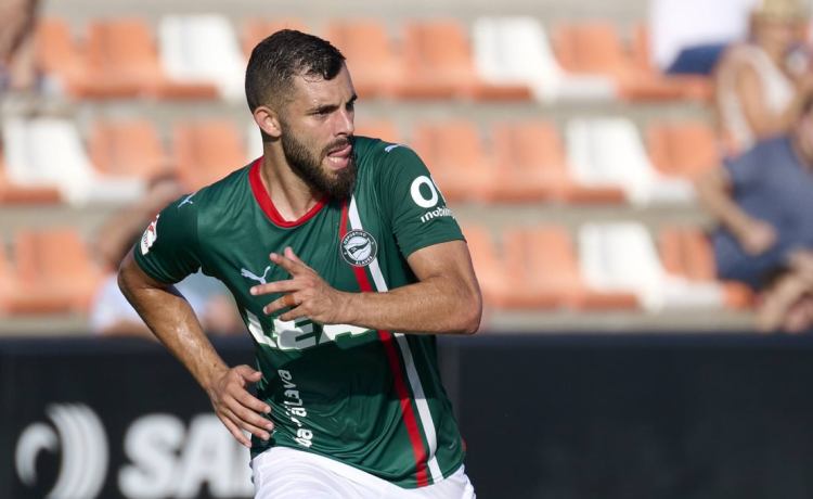 Las diferencias económicas por Luis Rioja entre Betis y Alavés Las diferencias económicas por Luis Rioja entre Betis y Alavés