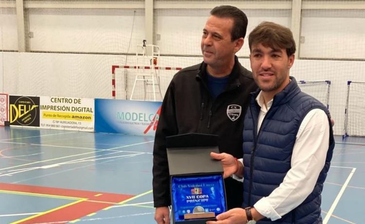 Israel Bascón (concejal de Deportes de Utrera), por alusiones, contesta a Dani Ceballos: «No sé la película que se ha montado…» Israel Bascón (concejal de Deportes de Utrera), por alusiones, contesta a Dani Ceballos: «No sé la película que se ha montado…»