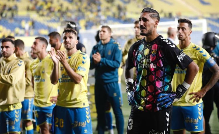 Ya es oficial lo de Álvaro Valles Ya es oficial lo de Álvaro Valles