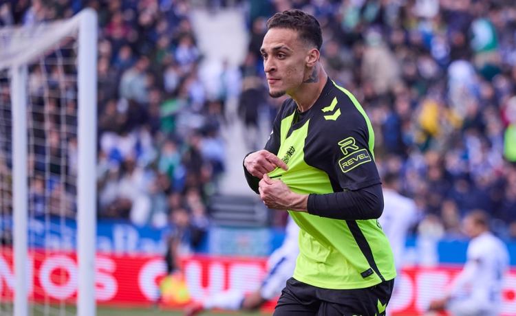 Antony consigue que el Betis no pague nada Antony consigue que el Betis no pague nada