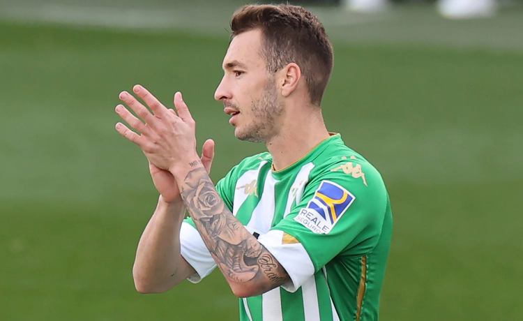 Loren Morón se sincera: «Tengo dos espinas clavadas con el Betis» Loren Morón se sincera: «Tengo dos espinas clavadas con el Betis»