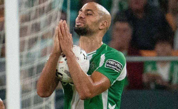 Pellegrini y Llorente defienden a Amrabat de las acusaciones de poco compromiso con el Betis: «No tenía ninguna posibilidad» Pellegrini y Llorente defienden a Amrabat de las acusaciones de poco compromiso con el Betis: «No tenía ninguna posibilidad»