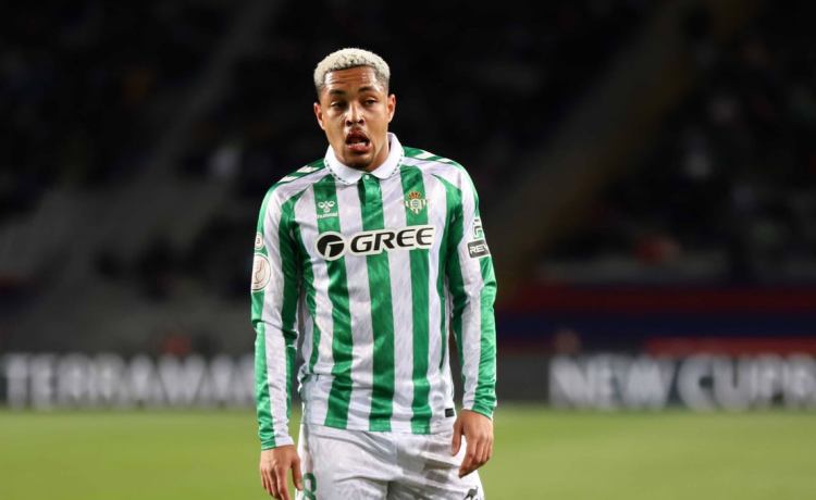 Manu Fajardo pone más luz al futuro de Vitor Roque Manu Fajardo pone más luz al futuro de Vitor Roque