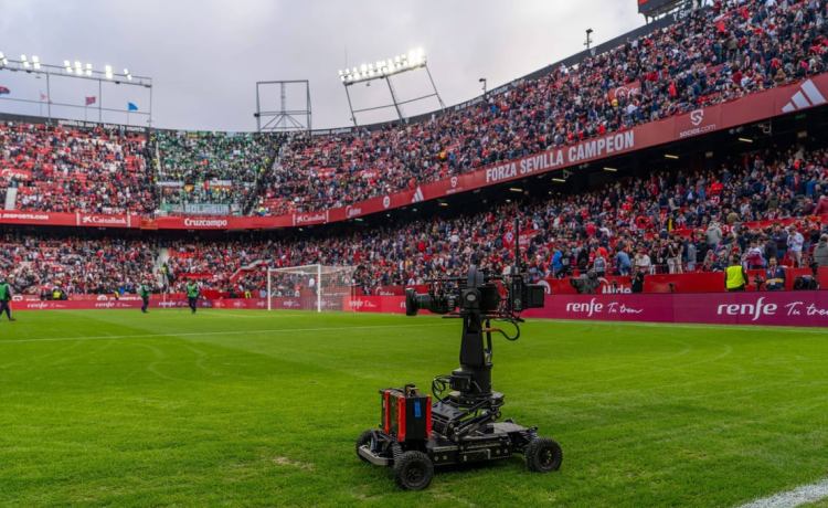 Un ascenso con recortes en La Cartuja, otra caída libre en Nervión Un ascenso con recortes en La Cartuja, otra caída libre en Nervión