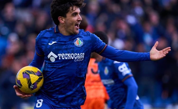 El Betis activa otra opción: Mauro Arambarri El Betis activa otra opción: Mauro Arambarri