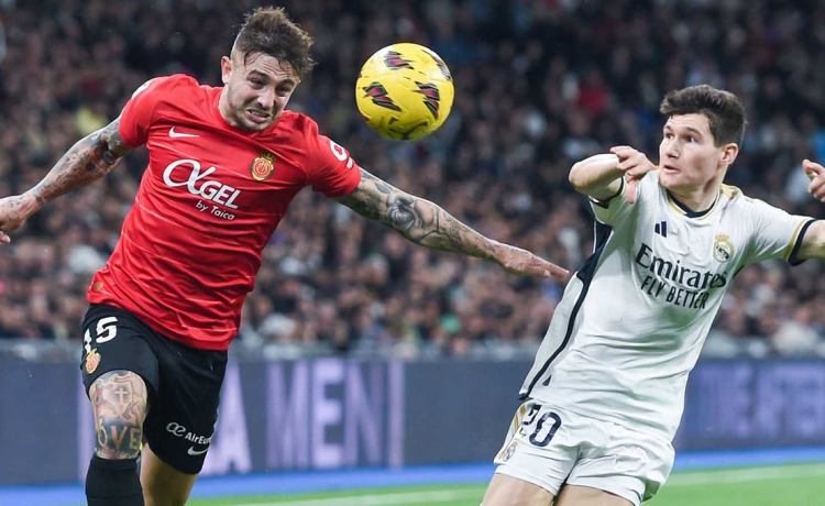 El Betis irrumpe «seriamente» en un posible fichaje del Sevilla El Betis irrumpe «seriamente» en un posible fichaje del Sevilla
